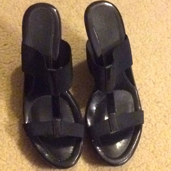 Charles David Wedges - Sz 9B - Picture 2 of 5